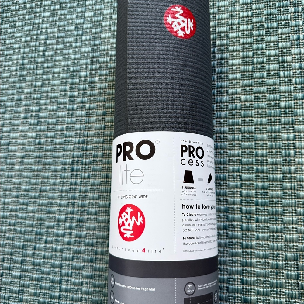 manduka PRO lite yoga mat mat - charcoal gray with red logo
